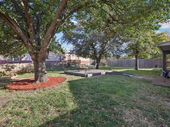 585  Rose Garden Drive , McKinney Texas 75072