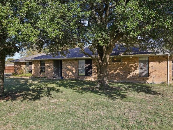 585  Rose Garden Drive , McKinney Texas 75072