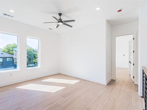 4309  SYLVESTER Street , Dallas Texas 75219