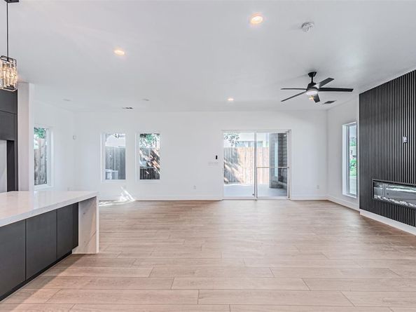 4309  SYLVESTER Street , Dallas Texas 75219