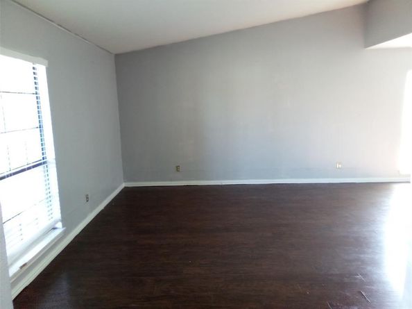 1817  Vine Drive , Garland Texas 75040