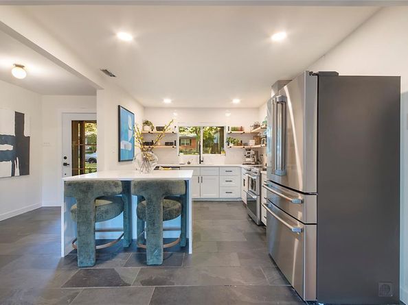 8731  Vinewood Drive , Dallas Texas 75228