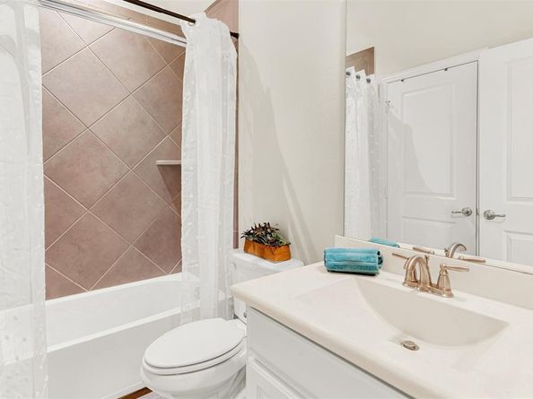 2804  Seabiscuit Road , Celina Texas 75009