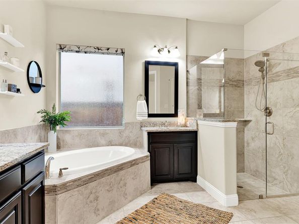 2804  Seabiscuit Road , Celina Texas 75009