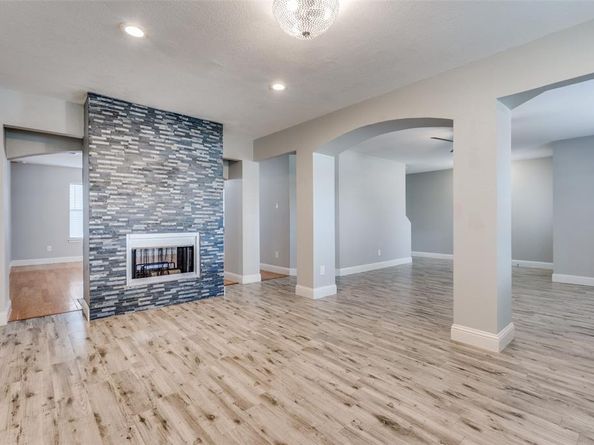 2702  Skyview Drive , Corinth Texas 76210