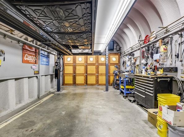 8025  Redwood Drive , Benbrook Texas 76116