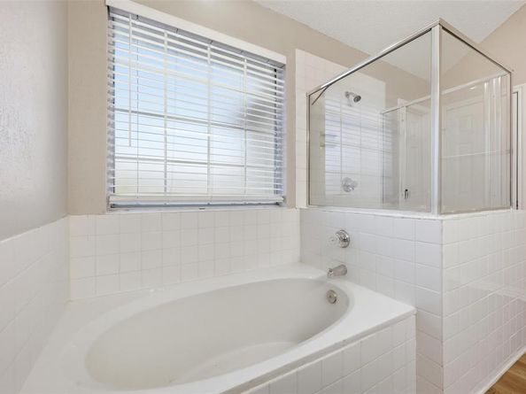 1346  Overlook Drive , Lewisville Texas 75067