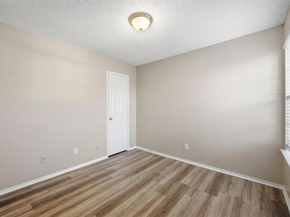 1346  Overlook Drive , Lewisville Texas 75067