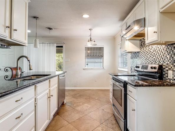 2212  Larry Drive , Dallas Texas 75228