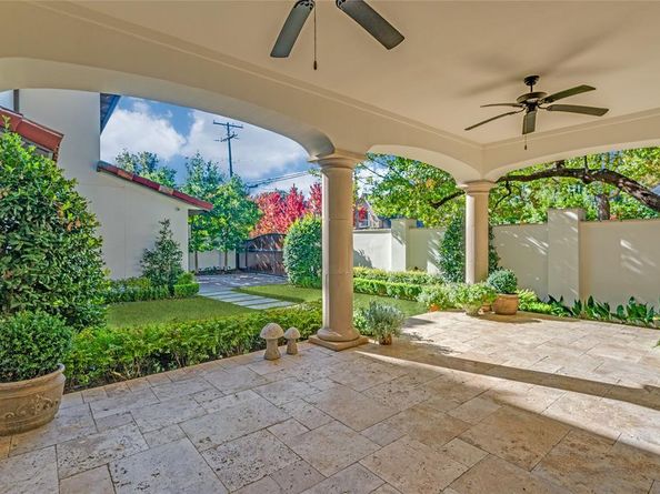 7002  Lakewood Boulevard , Dallas Texas 75214