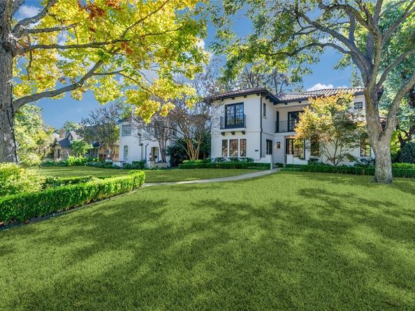 7002  Lakewood Boulevard , Dallas Texas 75214