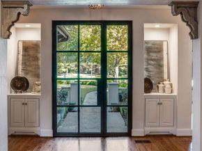 7002  Lakewood Boulevard , Dallas Texas 75214