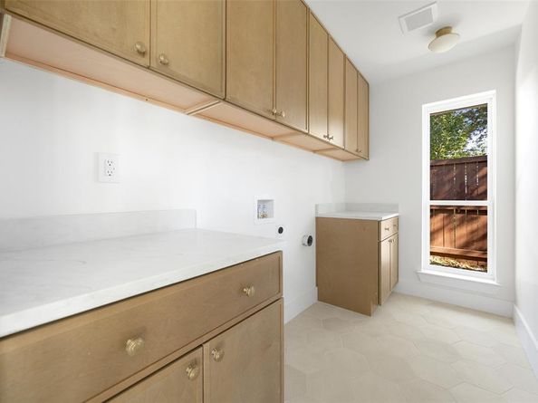 6615  Flanary Lane , Dallas Texas 75252