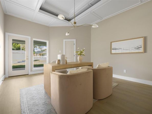 6615  Flanary Lane , Dallas Texas 75252