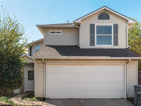 812  Isla Verde Plaza , Dallas Texas 75211