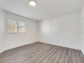 812  Isla Verde Plaza , Dallas Texas 75211