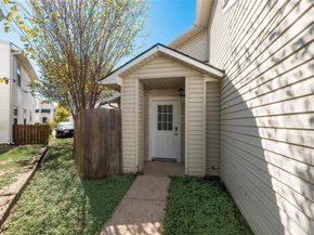 812  Isla Verde Plaza , Dallas Texas 75211