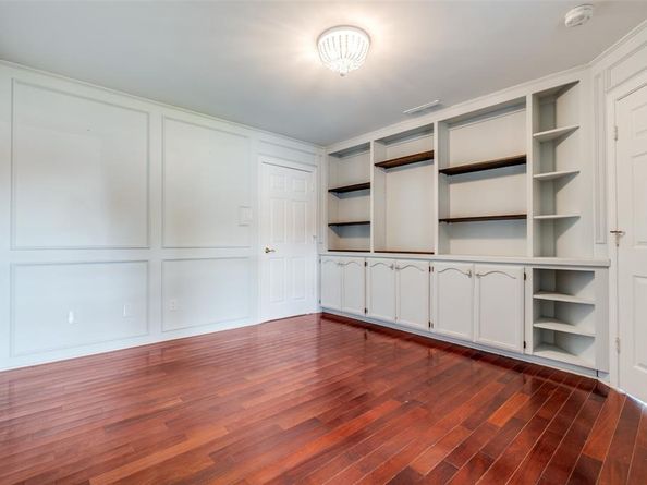 7221  Briarnoll Drive , Dallas Texas 75252