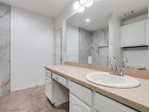 7221  Briarnoll Drive , Dallas Texas 75252