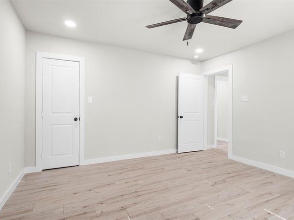 1300 E Baltimore Avenue , Fort Worth Texas 76104