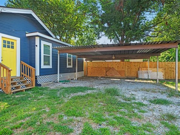 1300 E Baltimore Avenue , Fort Worth Texas 76104