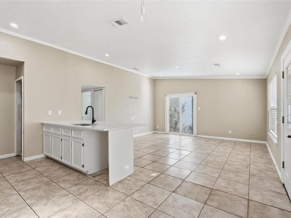 9420  Kerrville Street , Dallas Texas 75227