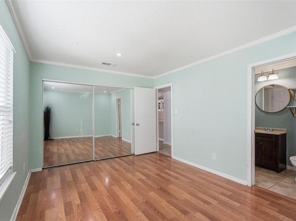 9420  Kerrville Street , Dallas Texas 75227