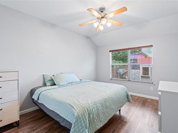 2813  Dana Lane , Denton Texas 76209