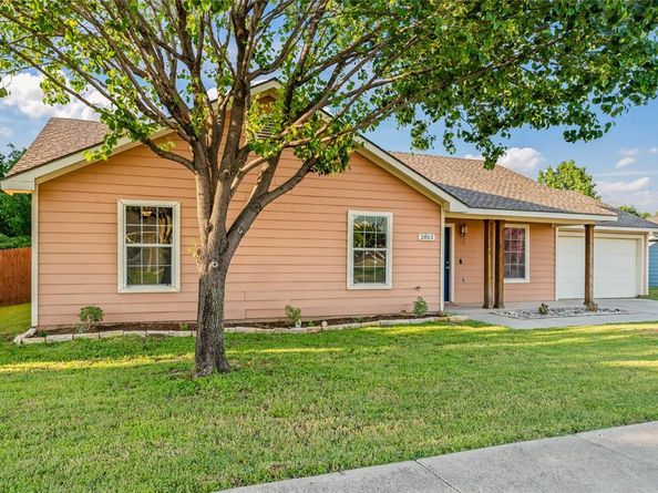 2813  Dana Lane , Denton Texas 76209