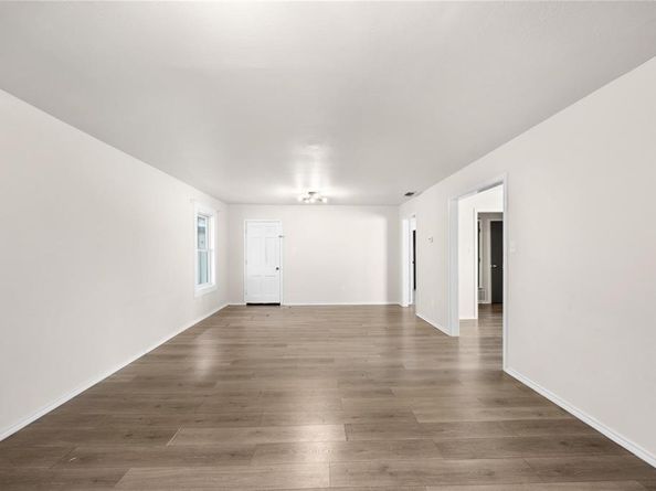 905  Mckinney Avenue , Princeton Texas 75407