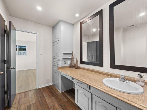 905  Mckinney Avenue , Princeton Texas 75407