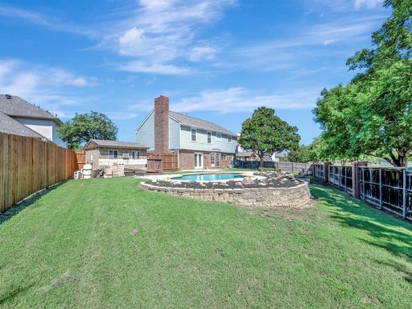 8000  Crazy Horse Lane , Fort Worth Texas 76137