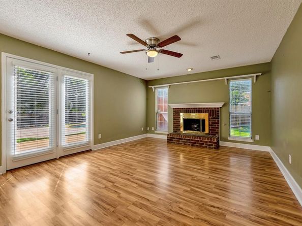 8000  Crazy Horse Lane , Fort Worth Texas 76137