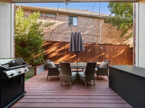 2623 N Garrett Avenue , Dallas Texas 75206