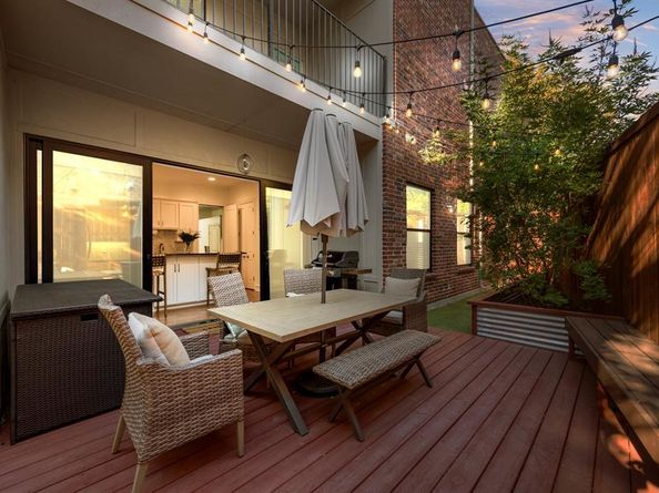 2623 N Garrett Avenue , Dallas Texas 75206