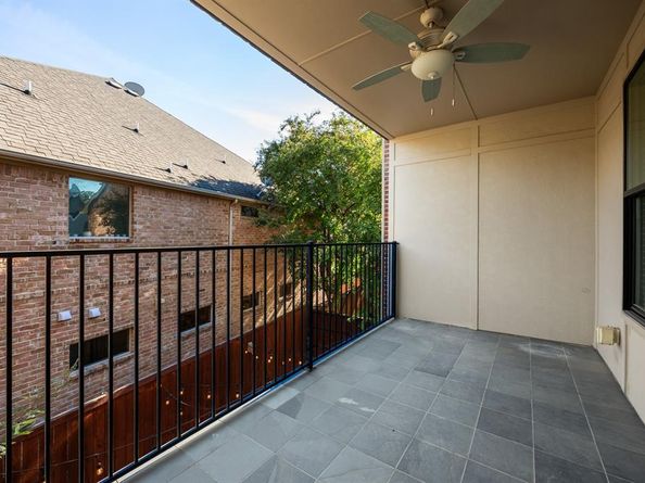 2623 N Garrett Avenue , Dallas Texas 75206