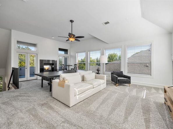 2623 N Garrett Avenue , Dallas Texas 75206