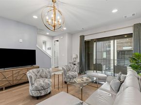 2741  Merrimac Street  101, Fort Worth Texas 76107