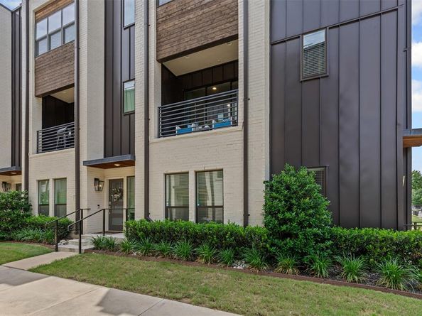 2741  Merrimac Street  101, Fort Worth Texas 76107