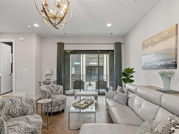 2741  Merrimac Street  101, Fort Worth Texas 76107