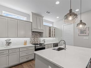 2741  Merrimac Street  101, Fort Worth Texas 76107