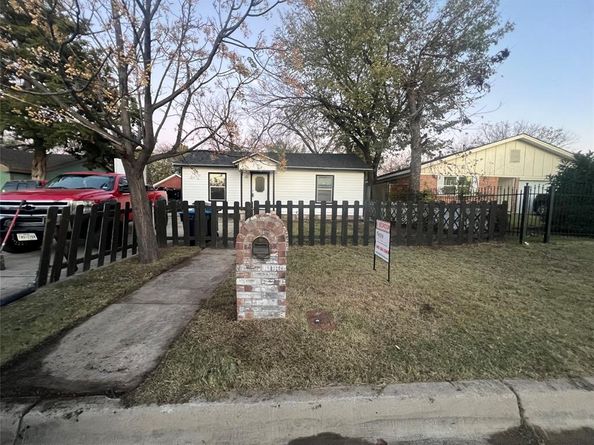 3453  Wayside Avenue , Fort Worth Texas 76110