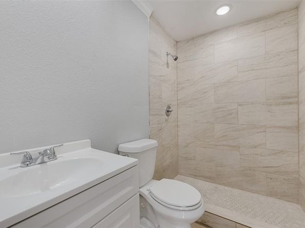 205 E Marguerita Drive , Garland Texas 75040