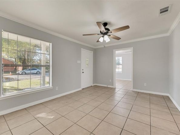 205 E Marguerita Drive , Garland Texas 75040