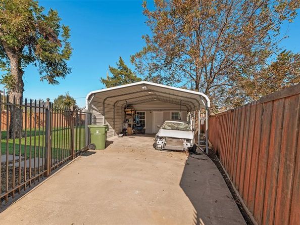 205 E Marguerita Drive , Garland Texas 75040