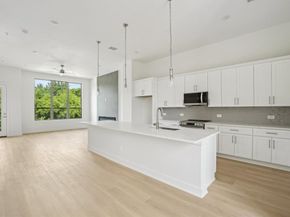 2524  Havenhurst Street  102, Farmers Branch Texas 75234