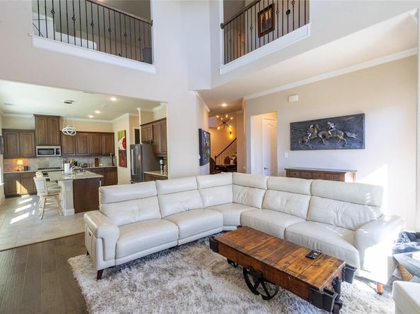 2711  Fleur De Lis Lane , Grand Prairie Texas 75054