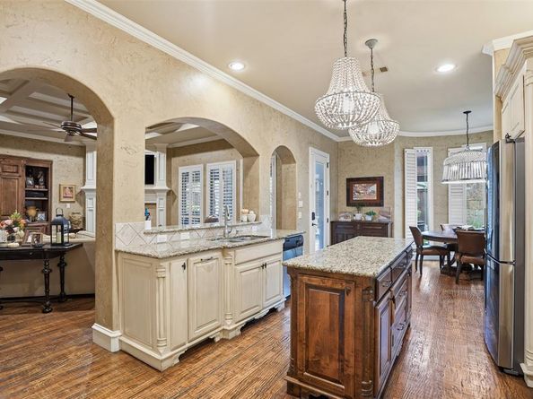 2217  Canterbury Drive , Mansfield Texas 76063