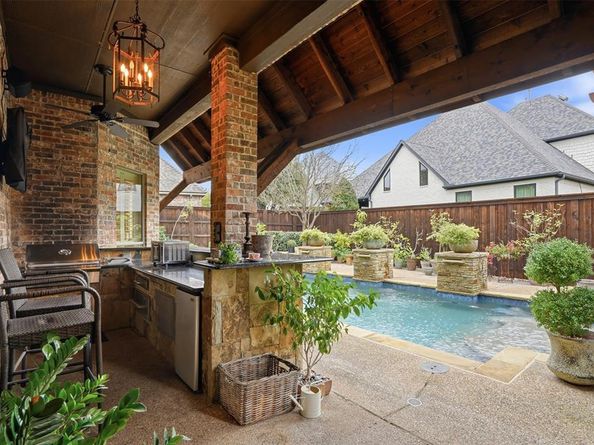 2217  Canterbury Drive , Mansfield Texas 76063