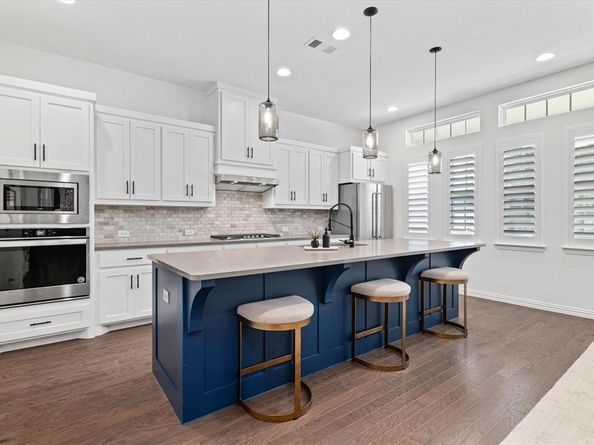 1561  William Way , Farmers Branch Texas 75234